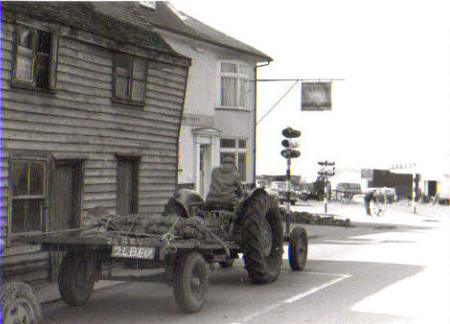 The Rising Sun, Billericay showing Eclipse Cottages, so called because they stood between the Sun and an old Beer House - The Moon