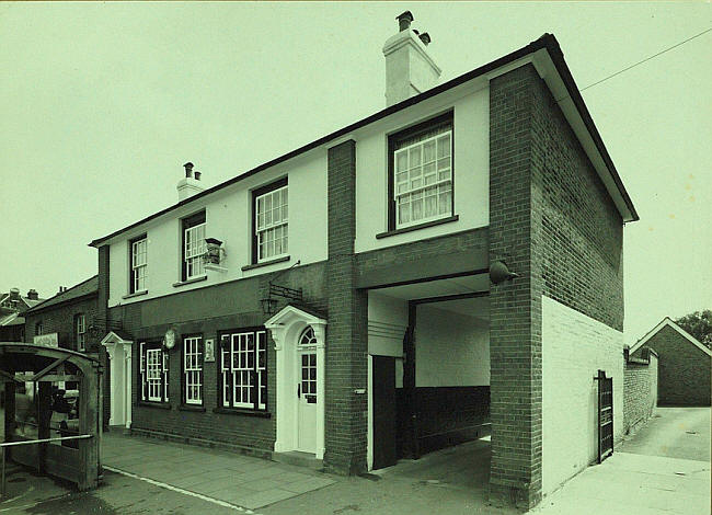 White Horse, 10 High Street, Brentwood