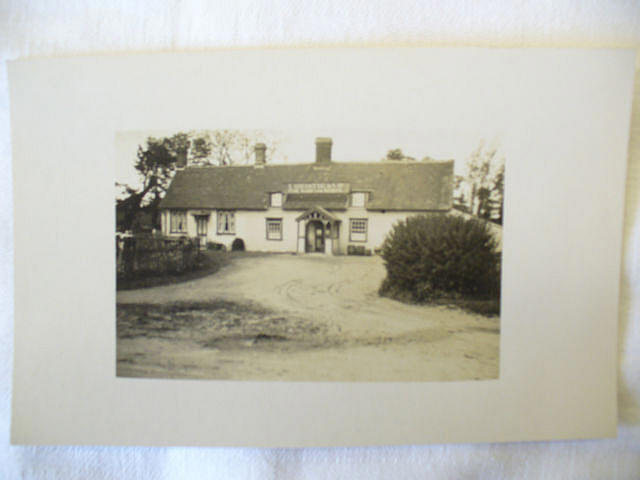 Black Swan, Broadley Common, Roydon