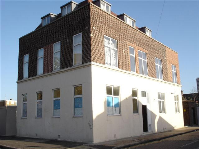 Flying Scud, 76 Rathbone Street, E16 - in December 2006