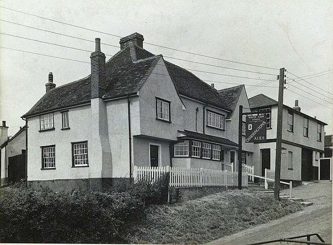 White Lion, Lion Hill, Fobbing - in 1939