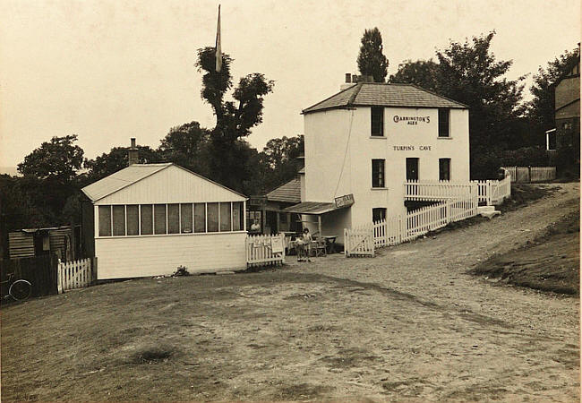 Turpins Cave, High Beech, Loughton - in 1938