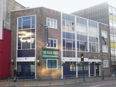 Black Horse, 1 Chapel Road, Ilford, Essex - in December 2008