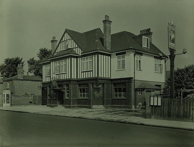 White Hart, 629 Green Lane, Goodmayes, Ilford