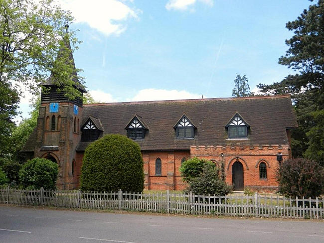 St Nicholas, Kelvedon Hatch - in May 2011