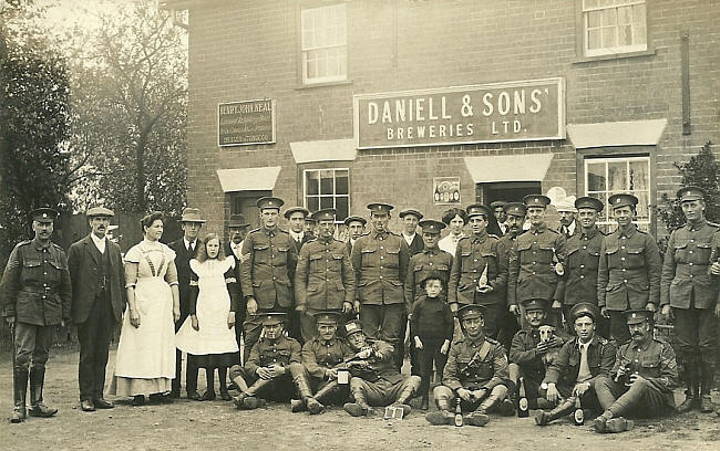 Gamekeepers Arms, Ravens Green, Little Bentley - circa 1914