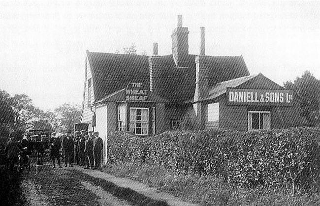 Wheatsheaf, Little Bromley - circa 1920