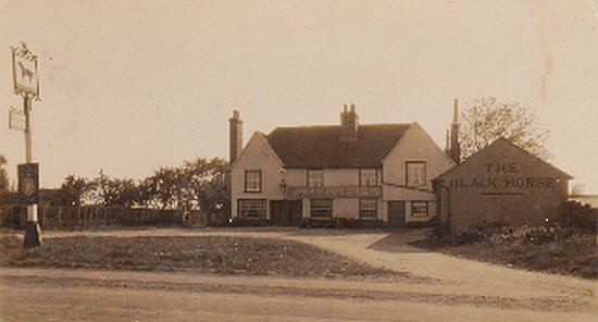 Black Horse, Pilgrims Hatch - in 1923