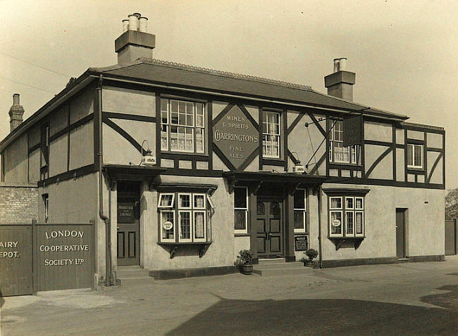 New Ship, East Street, Rochford - in 1938