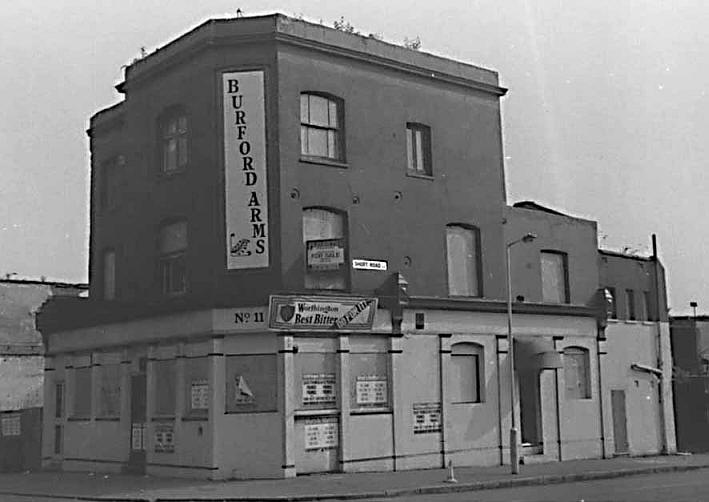 Burford Arms, 11 Burford Road, E15 - in 1990