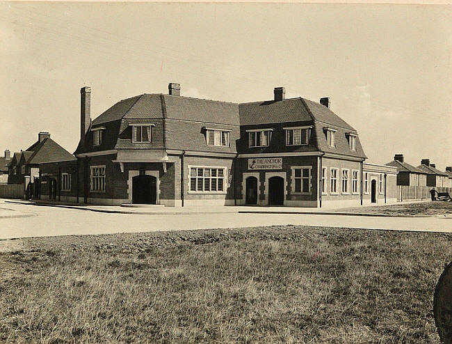 Anchor, Civic Square, Tilbury Docks - in 1927