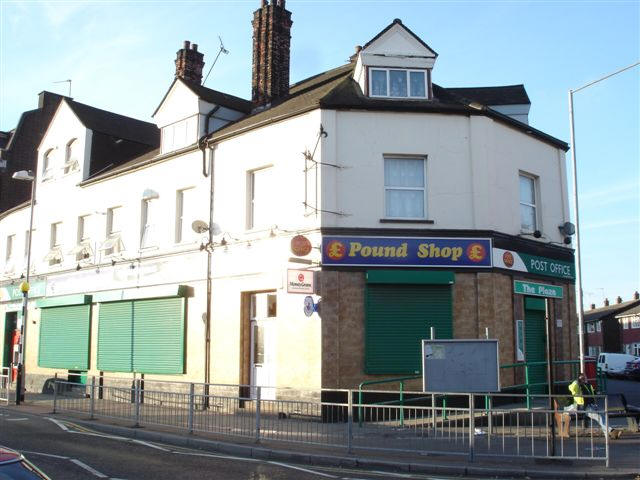 Ship Hotel, 140 Dock Road, Tilbury, Essex - in September 2007