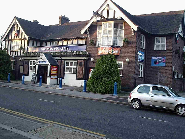 Mason's Arms, Cranham Road/St. Mary's Lane Upminster 2004