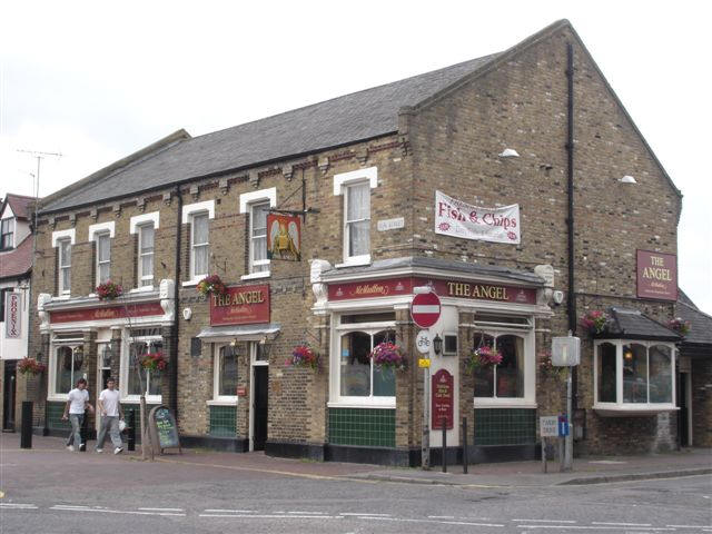 Angel, 48 Sun Street, Waltham Abbey - in June 2007