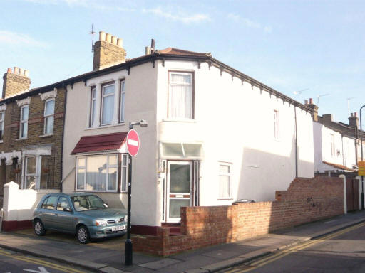 Brown Jug, 2 Tower Hamlets Road, E17 - in January 2009