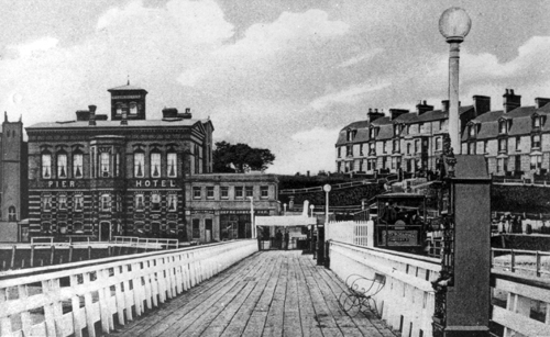 Pier Hotel, Walton - Photo by Putmans Photographers