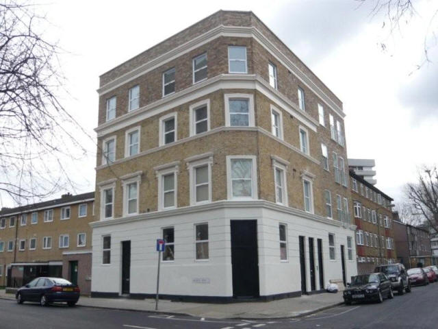 Duke of Wellington, 105 Meyrick Road, London, SW11 - in January 2009