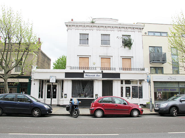 Fishmongers Arms, 225 St Johns Hill, Battersea - in 2013