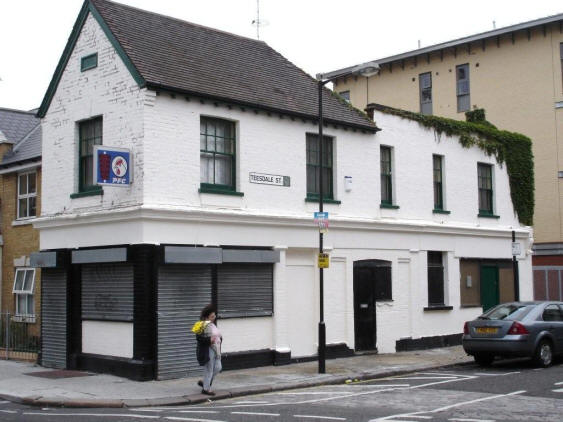 Flower Pot, 43 Old Bethnal Green Road, E2 - in 2006