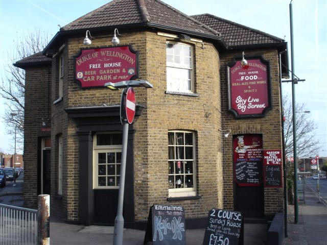 Duke of Wellington, 92 London Road, Crayford - in November 2007