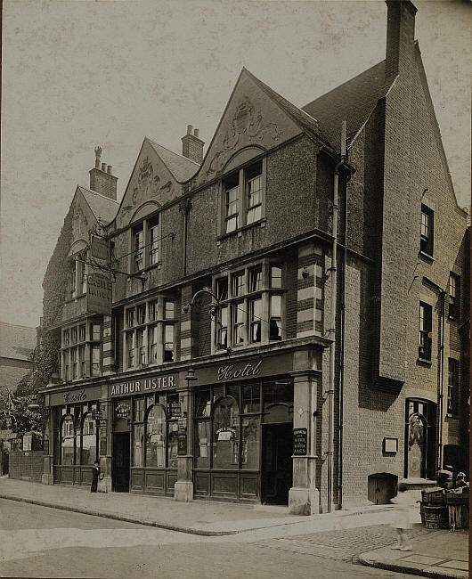 Castle, 140 Eltham High Street, Eltham - Arthur Lister