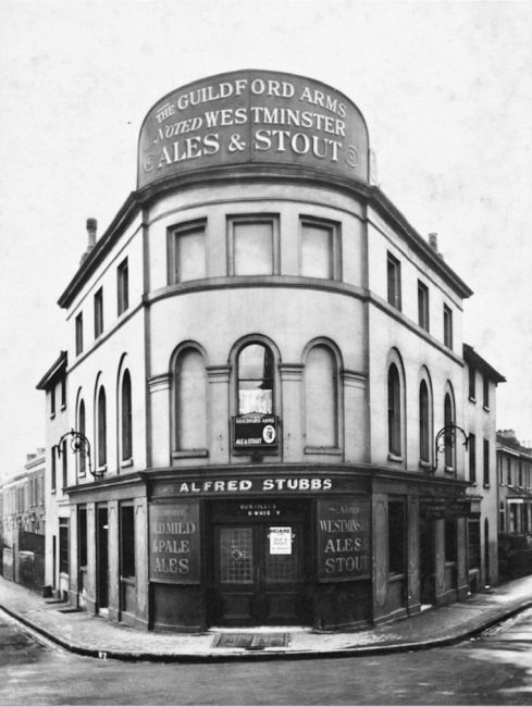 Guilford Arms, Guilford Grove at the corner of Devonshire Drive. The landlord is Alfred Stubbs, in 1934.