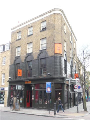 Old Pied Bull / now the Bull, 100 Upper Street, N1 - in May 2008