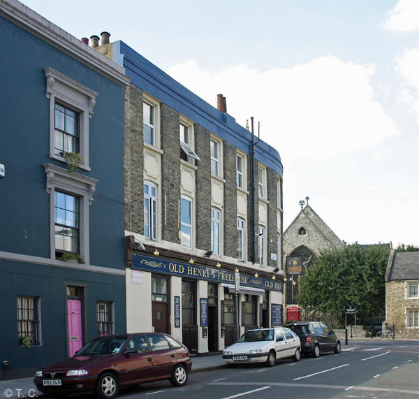 Railway Tavern, 2 St. Jude Street, N16 - in August 2010