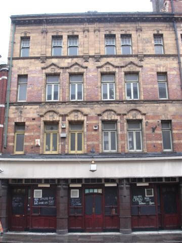 Scottish Stores, 2-4 Caledonian Road, N1 - in May 2007