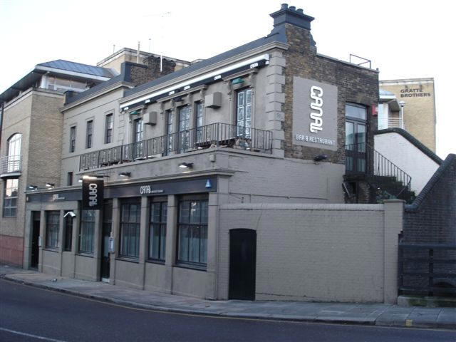 Swan Tavern, 125 Caledonian Road, N1 - in January 2008