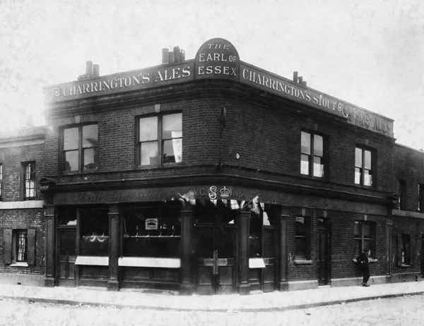 Earl of Essex, 107 Sceptre road, Mile End E2