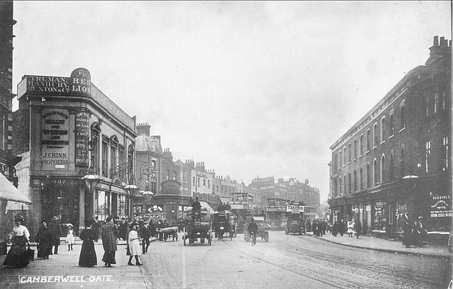 Red Lion, Walworth Road between Mount street & Westmoreland road  - in 1908, with landlord John chinn