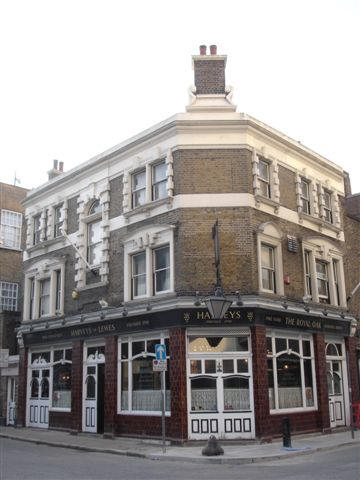 Royal Oak, 44 Tabard Street, SE1 - in March 2007