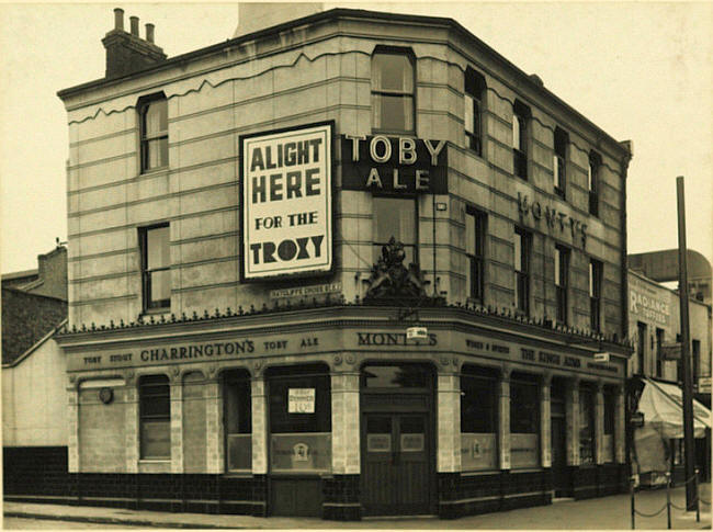 Kings Arms, 514 Commercial Road, Ratcliffe E1 - in 1939