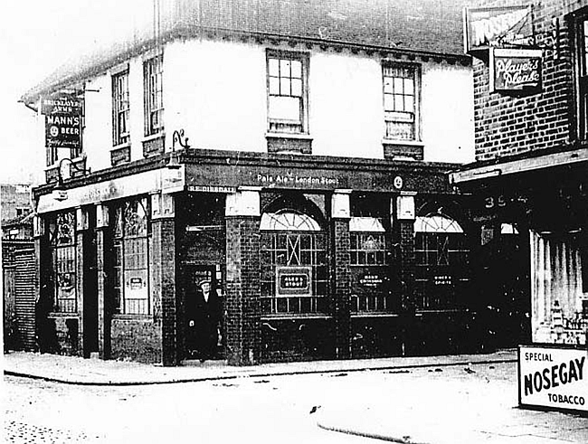 Bricklayers Arms, 37 Brunel Road, Rotherhithe SE16