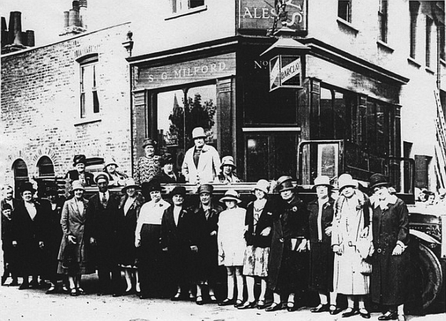 Princess Alexandra, 86 Neptune Street, Rotherhithe - circa 1922-27