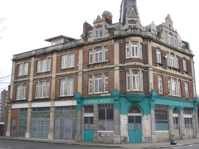 Royal Standard, 106 Shepherdess Walk, N1 - in March 2007