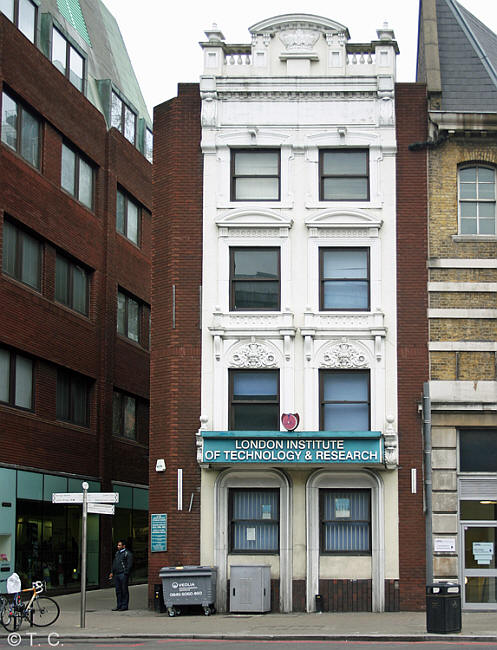 Crown, 213 Borough High Street, SE1 - in March 2011