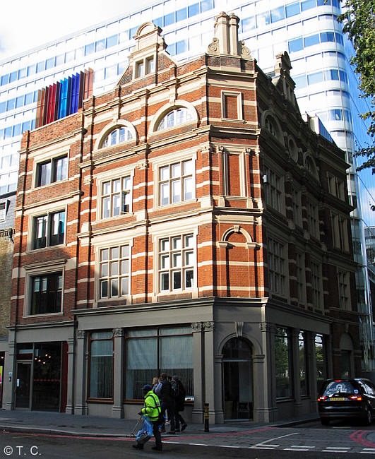 St. Johns Tavern, 171 Tooley Street, SE1 - in October 2014