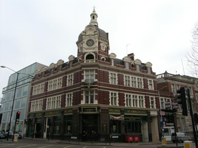 Tower Bridge Hotel, 196 & 198 Tower Bridge Road, London SE1 - in February 2009