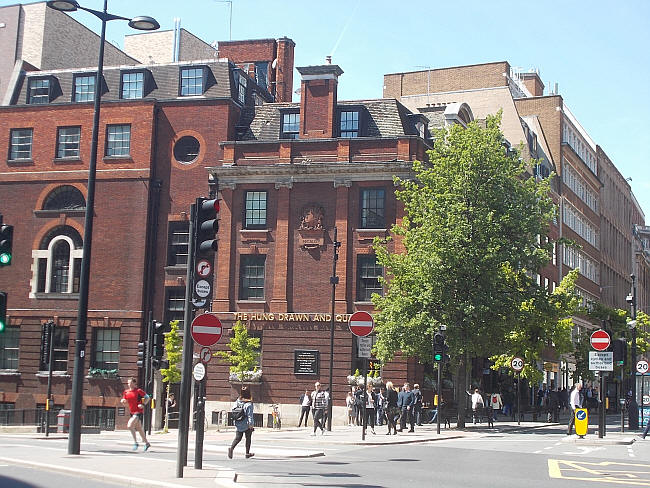 The Hung Drawn and Quartered, 27 Great Tower street, London EC3R - in May 2019