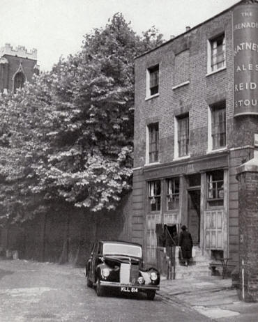 Grenadier Arms, Wilton Hamlet, Knightsbridge - in 1950s