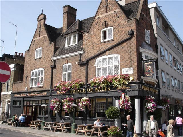 Prince of Wales, 91 Wilton Road, SW1 - in September 2006