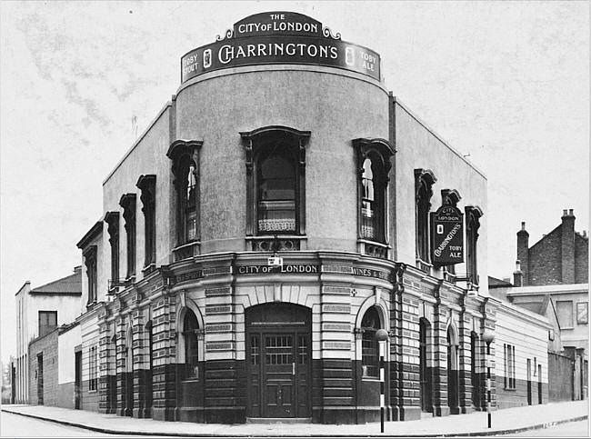 City of London Tavern, 107 York Road N7 - circa 1940