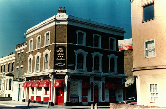 Nevill Arms, 31 Nevill Road, Stoke Newington - in 1988