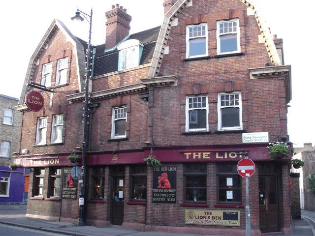 Red Lion, 132 Church Street - in January 2007