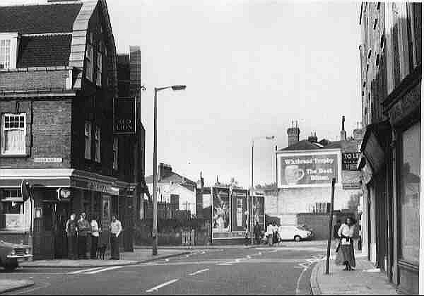 Red Lion, 132 Church Street - in 1975