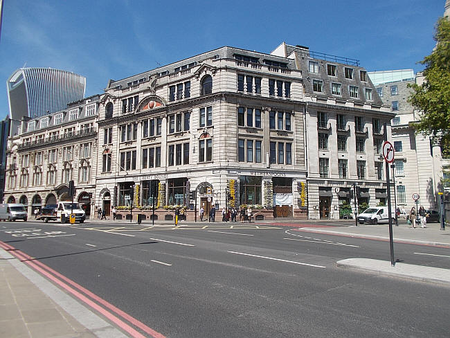 Liberty Bounds, 15 Trinity Square, Tower Hill, EC3 - in May 2019