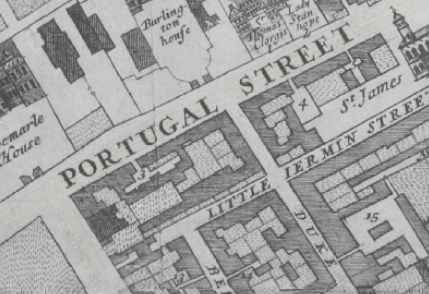 The Morgans map of London in 1682 lists '3 White Horse Inne' which is in Portugal street, on the south side.
