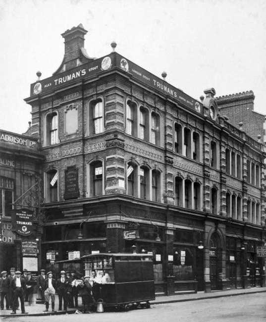 Aldgate East Tavern, a Trumans pub